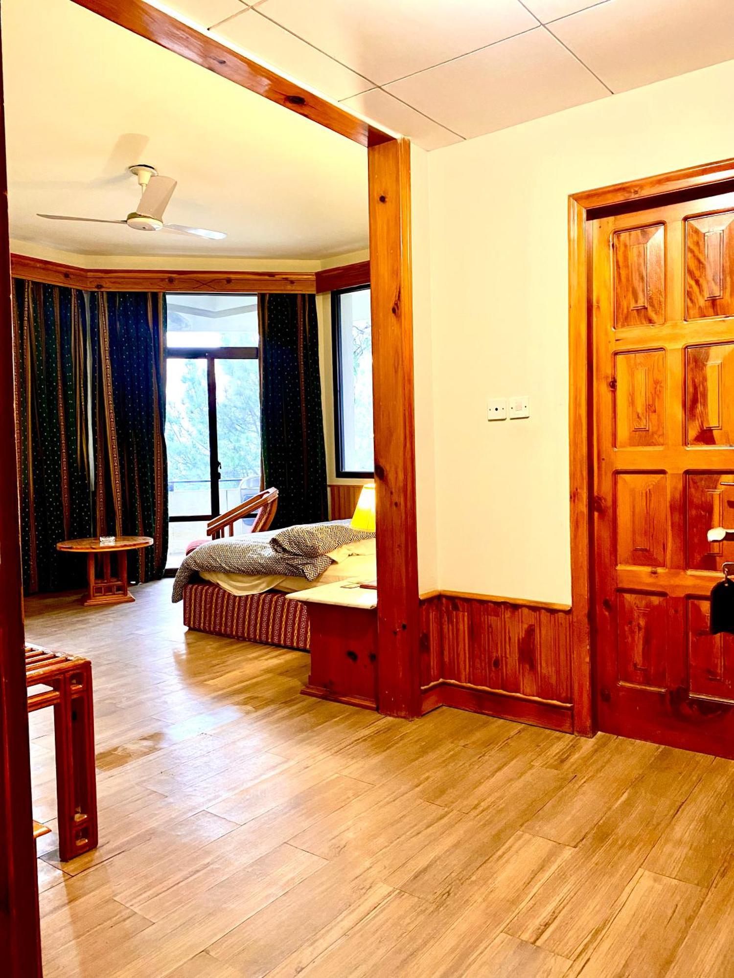 Rock City Resort Mingora 외부 사진